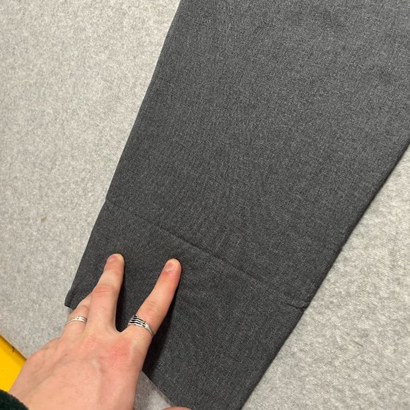 Travis Matthews Pants Mens 36x31 Gray Chino Golf Performance Stretch Polyester - Picture 3 of 12